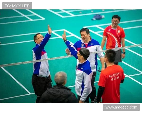 南京羽毛球队与上海羽毛球队技术对决赛后分析与复盘探讨