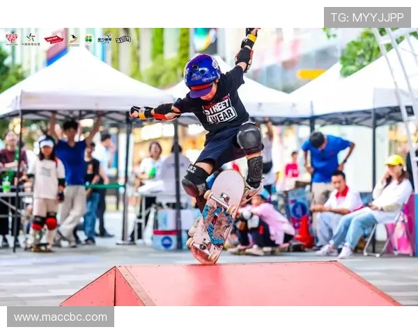 成都滑板队的蜕变之旅极限运动联赛中的奋斗与荣耀